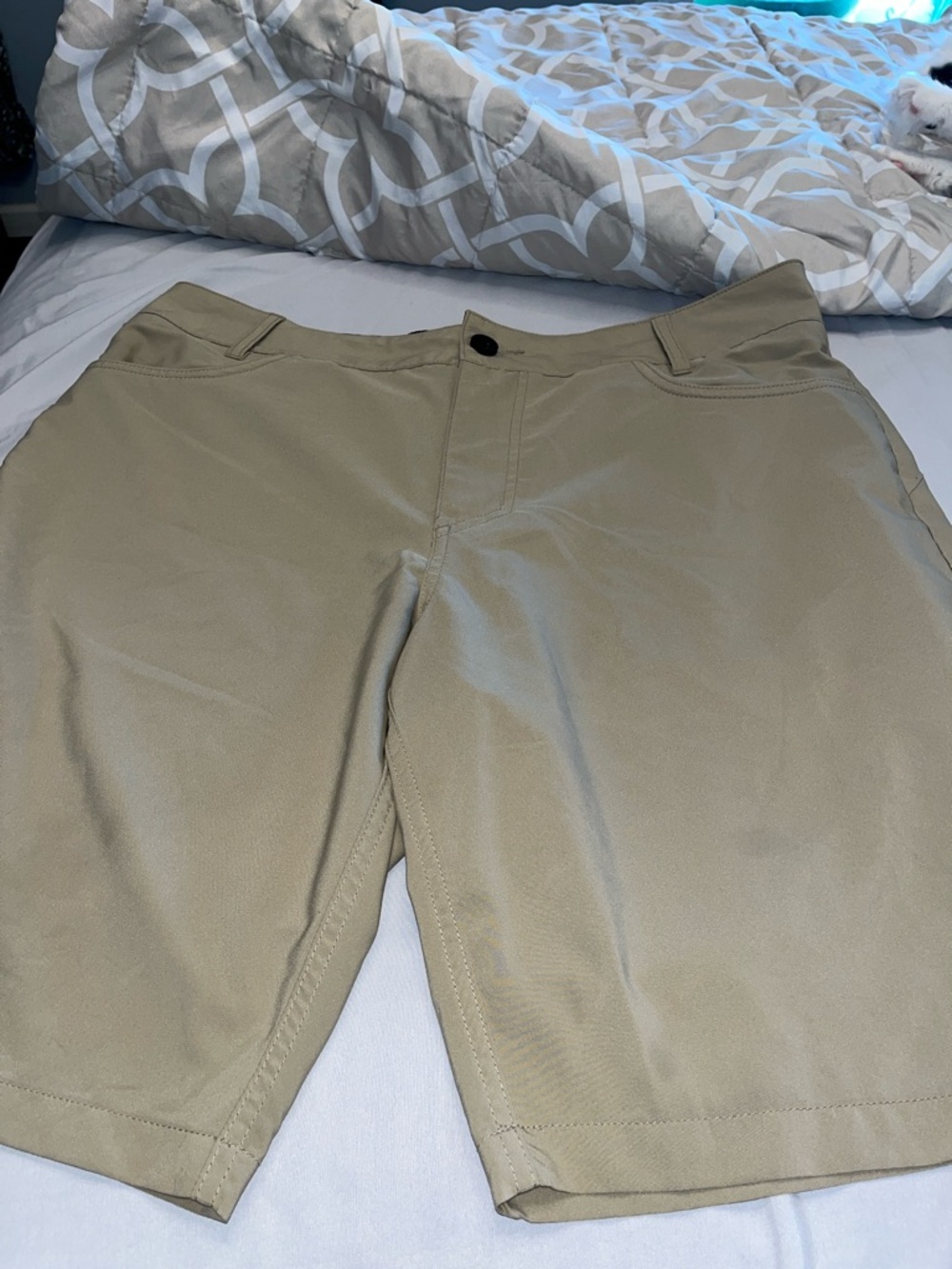 Oakley Men's Flat Front Khaki Shorts